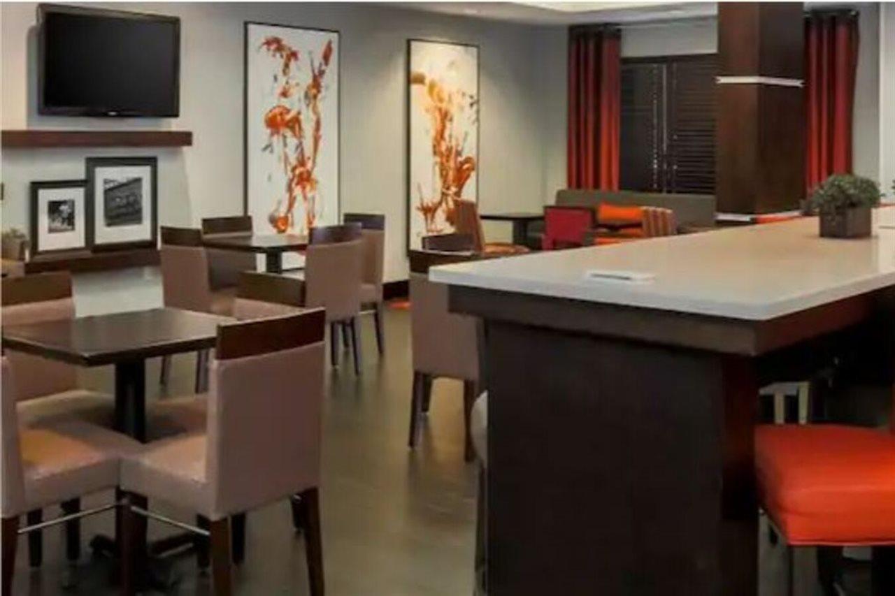 Hampton Inn Memphis-Southwind Екстер'єр фото