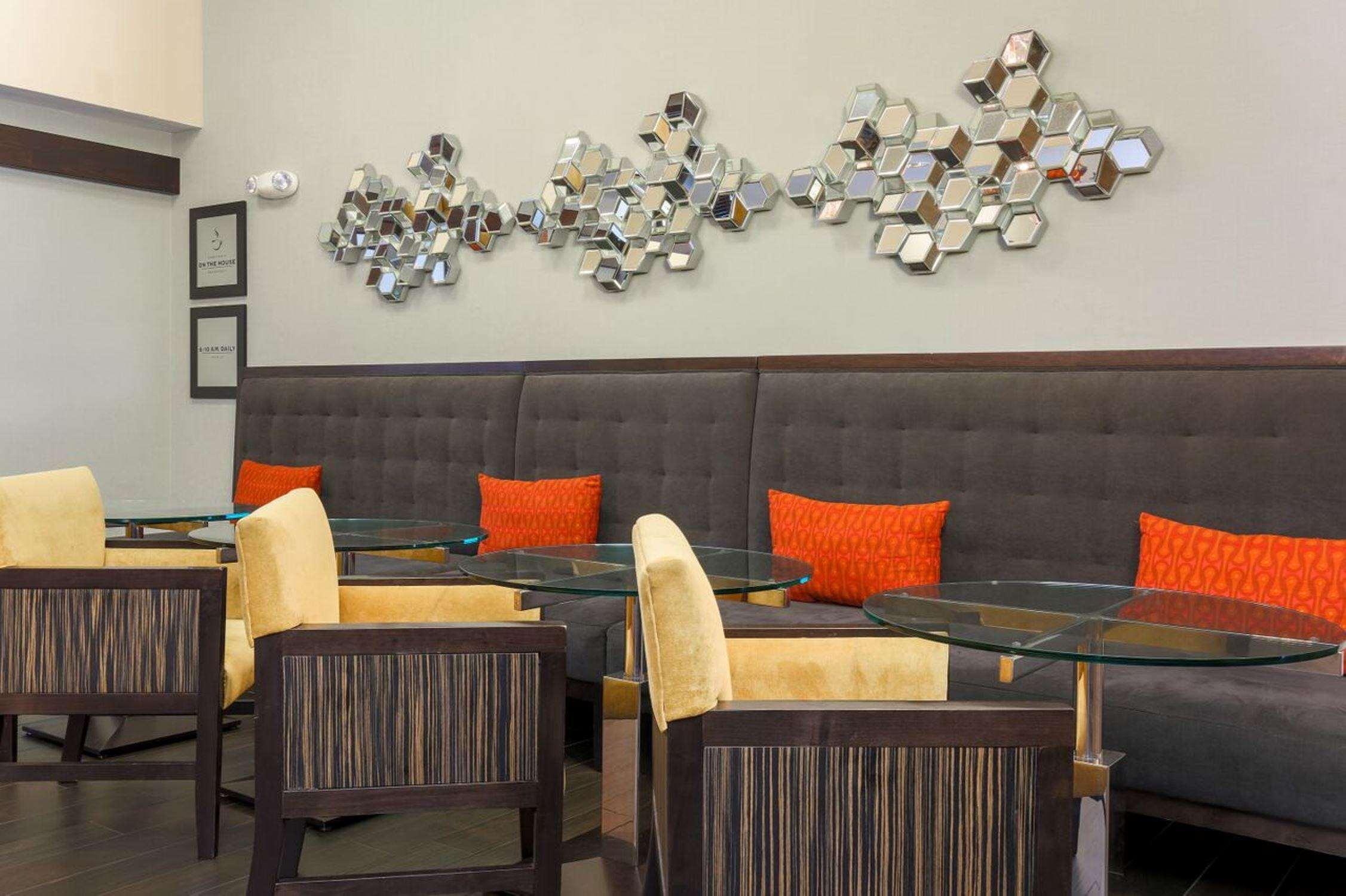 Hampton Inn Memphis-Southwind Екстер'єр фото
