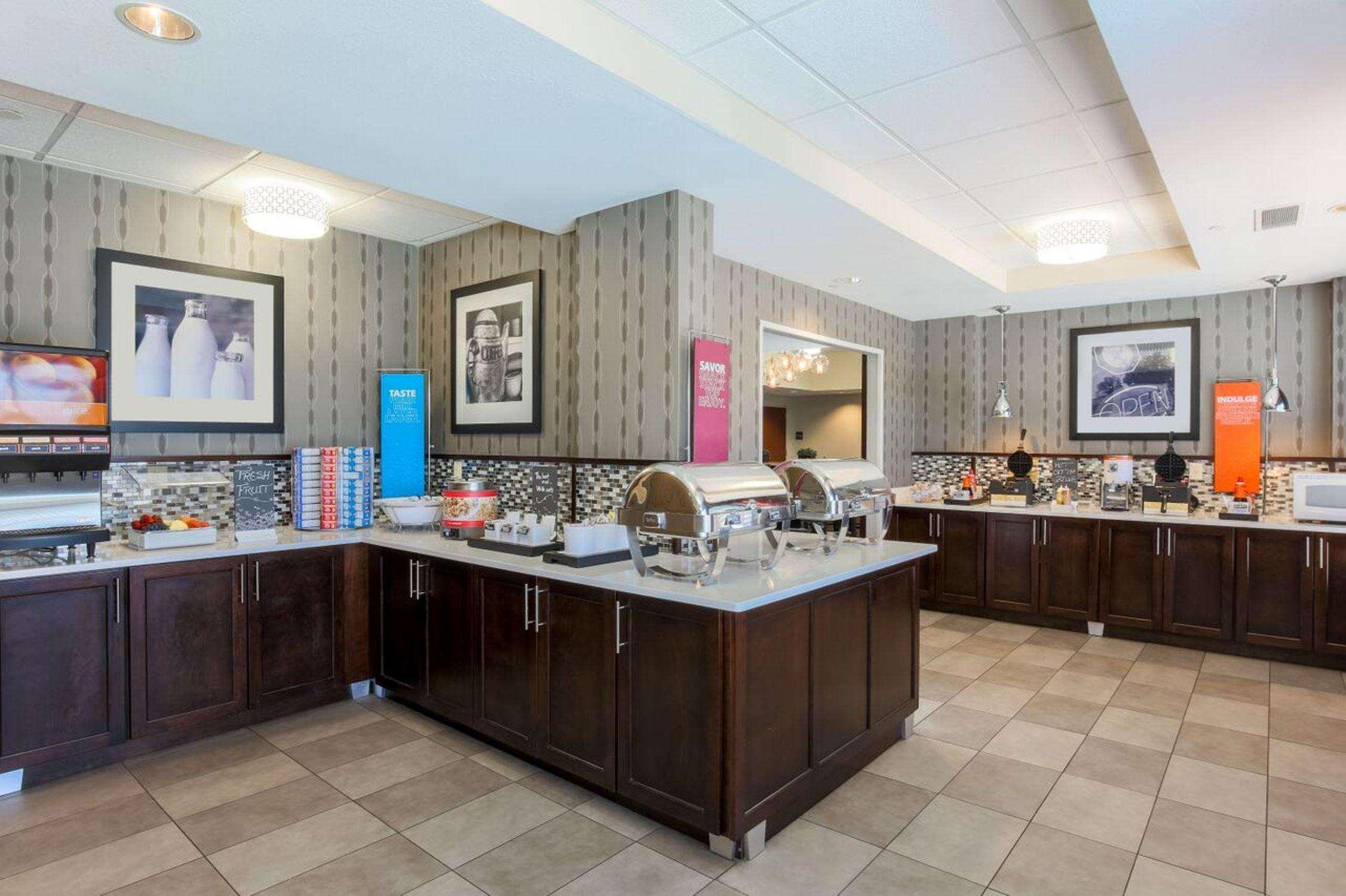 Hampton Inn Memphis-Southwind Екстер'єр фото