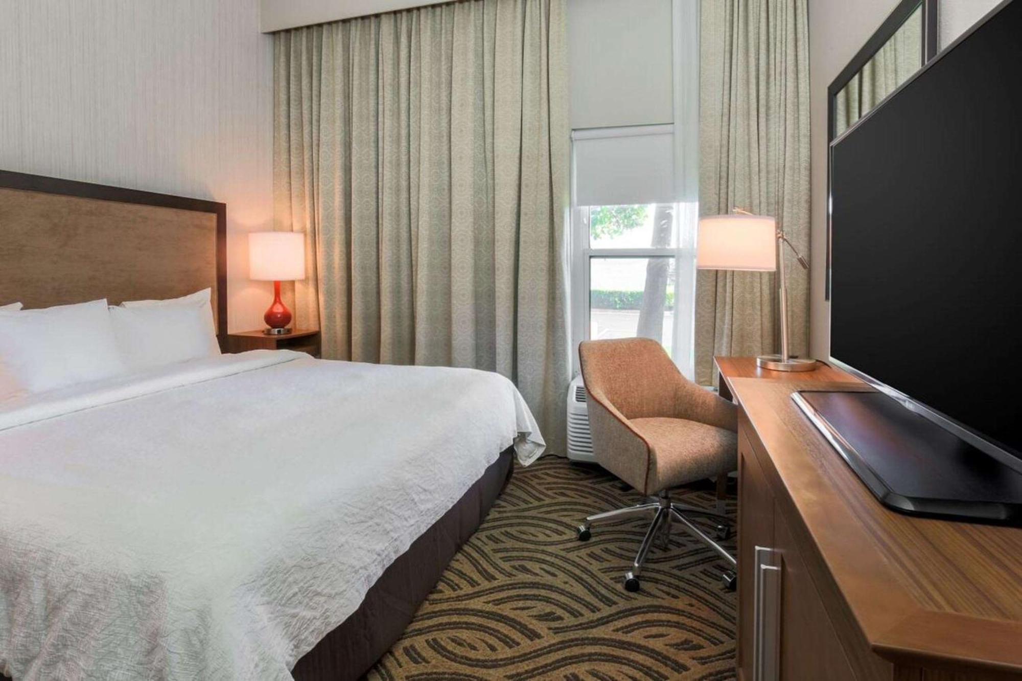 Hampton Inn Memphis-Southwind Екстер'єр фото